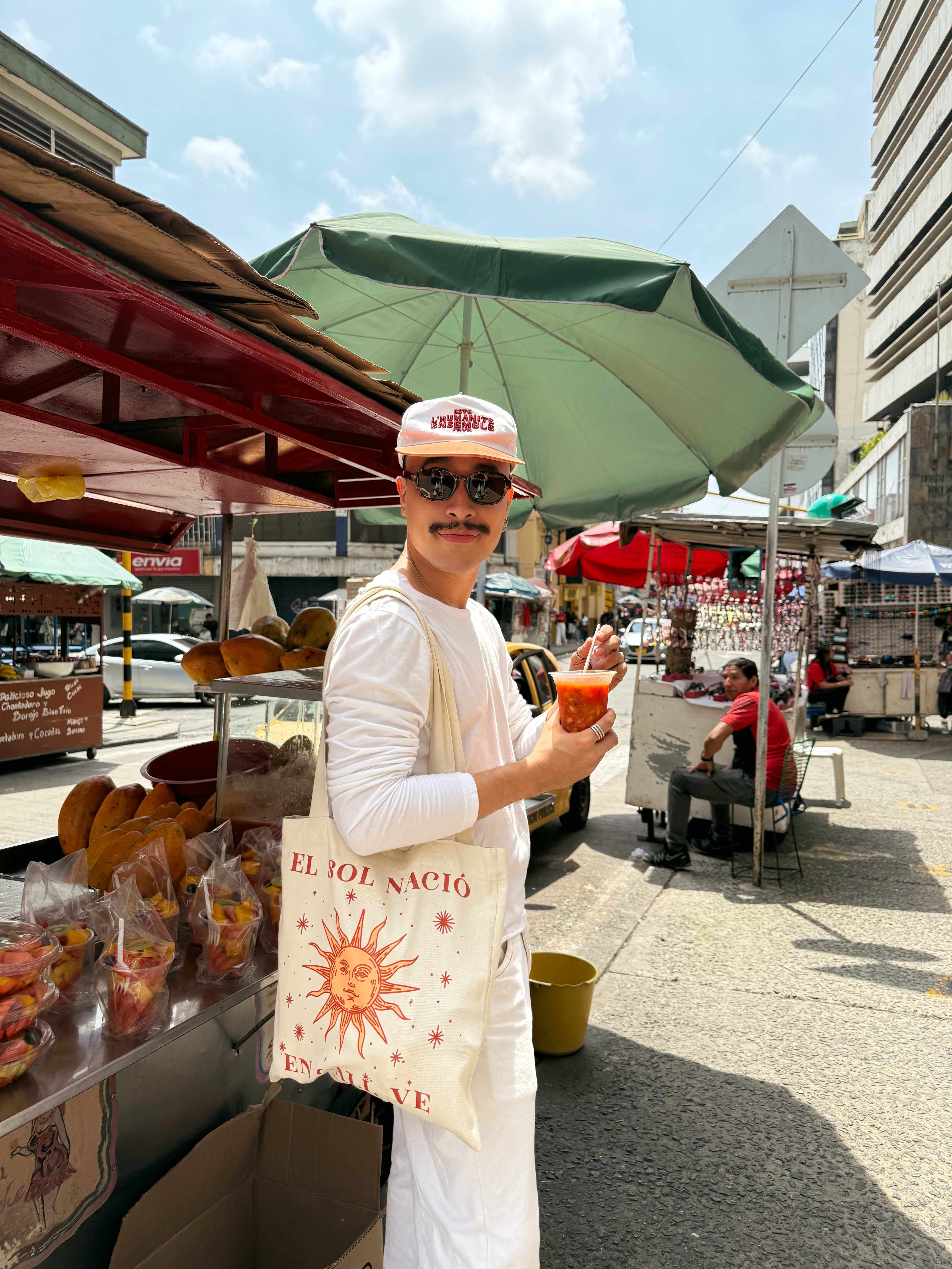 El sol nació en Cali.
